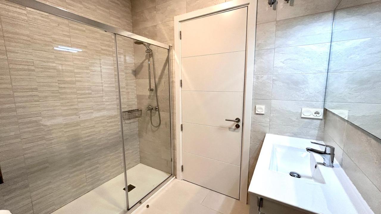 Larramendi City Center Сан Себастиан Екстериор снимка